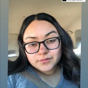 Meet your Posher, Vanessa